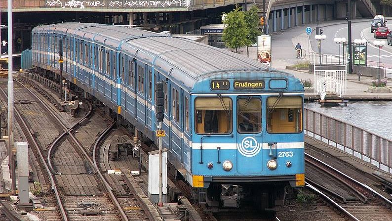 C6 2651, från 1970, är den (sedan 2002) äldsta vagnen som trafikerar i tunnelbanan. Den 30 juni 2020 fyllde vagnen 50 år, då den var levererad detta datum 50 år tidigare. Dessa går endast på den röda och blåa linjen.