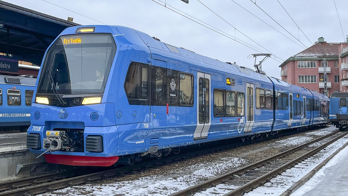 X15p är beteckningen på ett smalspårigt (891 mm), elektriskt motorvagnståg på Roslagsbanan, som har upphandlats av SL. 22 fordon kommer att levereras under början av 2020-talet, för att möjliggöra utökad trafik på Roslagsbanan. Fordonen är 60 meter långa och består av tre vagnskorgar. De första fordonen levererades under hösten 2020 och under 2021 pågår provkörningar. Från 2022 kommer fordonen tas i trafik.